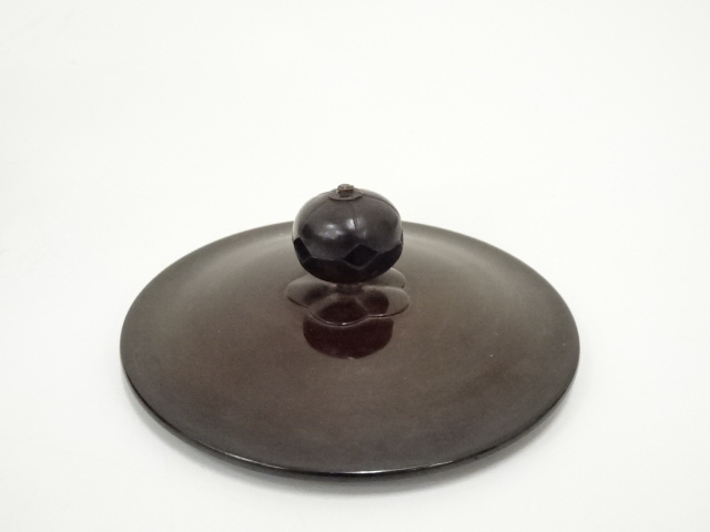  鋳師　孫兵衛造　唐銅鬼面風炉・丸釜添（共箱）